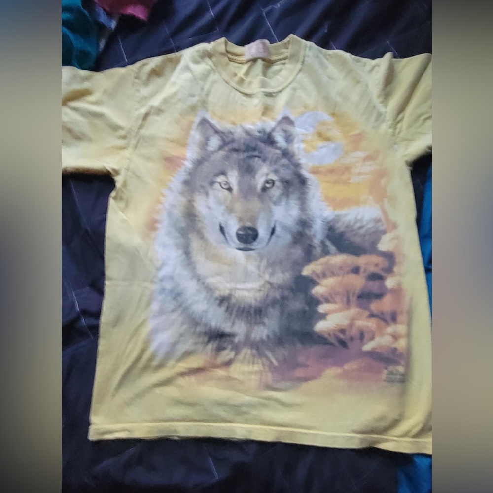 The Mountain brand wolf tee